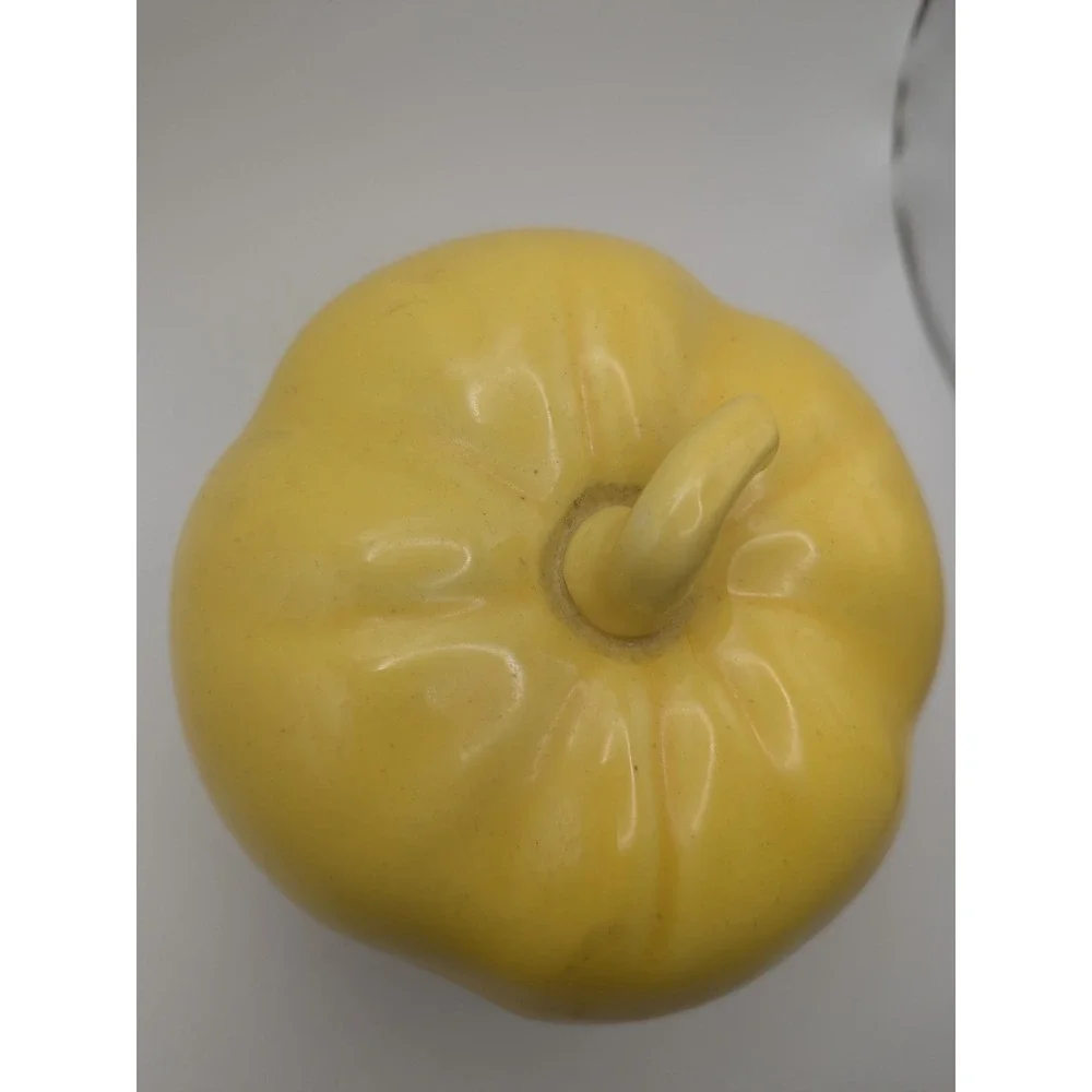 Vintage Yellow Bell Pepper‎ California Pottery Canister With Lid 5.5